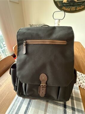 Legacy Vintage-Inspired Wine & Travel Backpack Like New